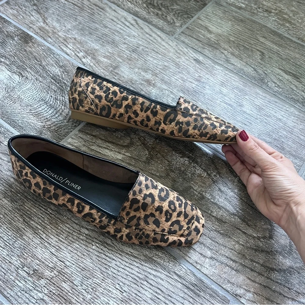 Donald J Pliner Deedee Leopard Loafers, Square Toe, Cork, women’s Size 7M, Brown - Picture 9 of 12